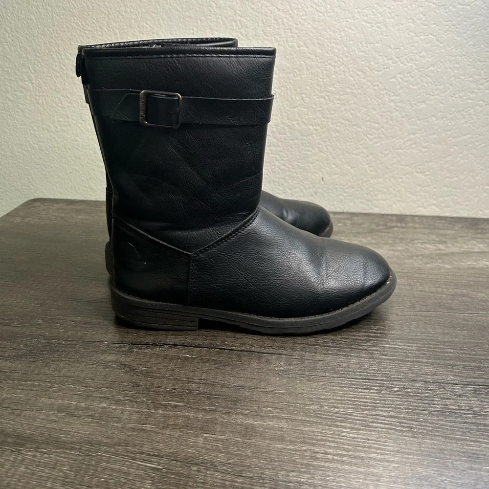 Carter's Size 2 Girl Black zip up boots buckel detail